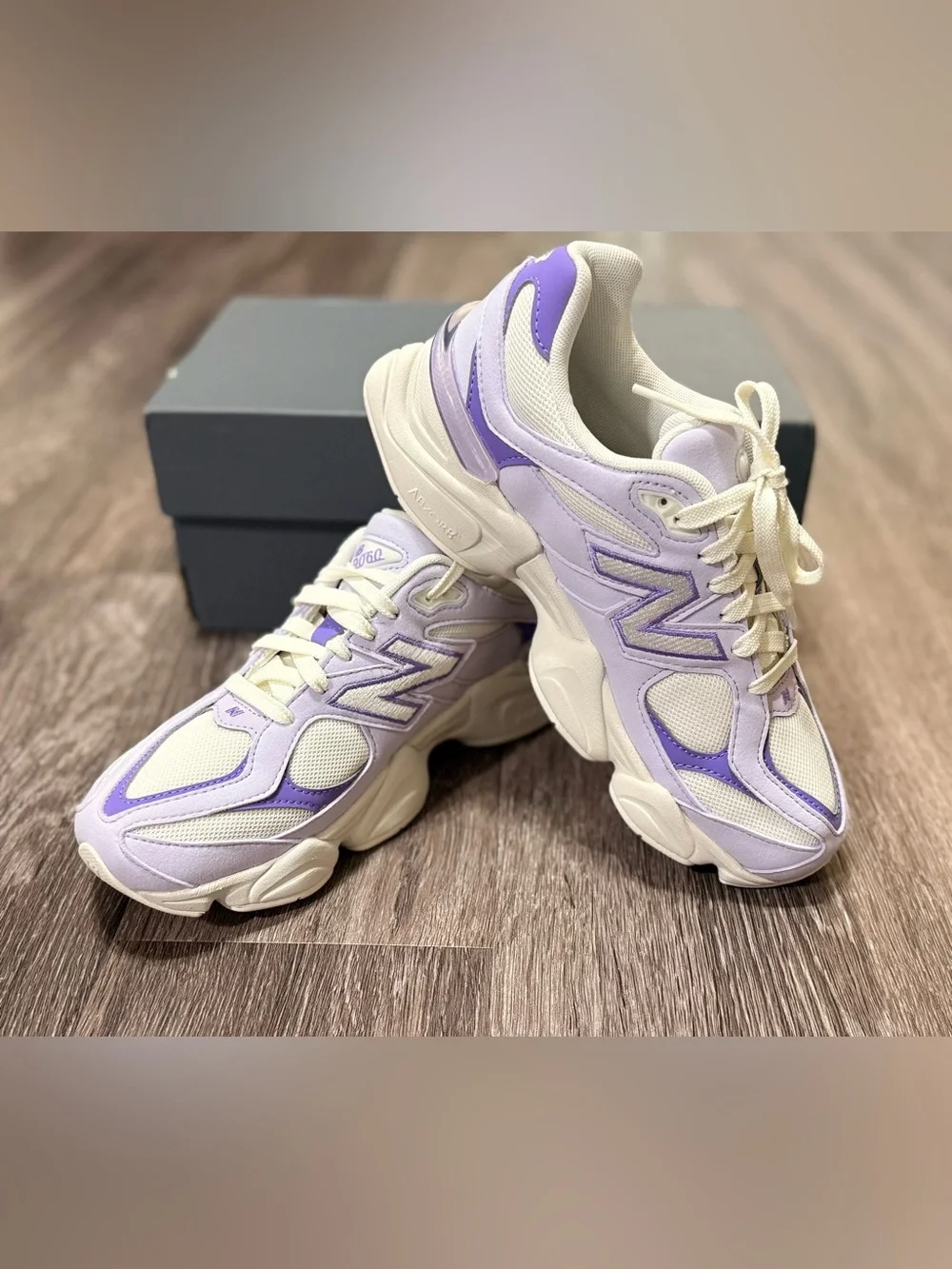 New Balance 9060 Women's purple and Cream Colorway Chunky Sneakers 7Y / 8.5W - Picture 2 of 8